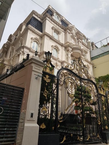 Cần bán gấp biệt thự đường Phùng Khắc Khoan 15×19,91m, 300m2 trệt, lầu, hợp đồng thuê: BT, 155 tỷ