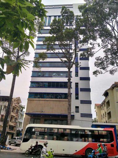 Bán tòa nhà 215 Nam Kỳ Khởi Nghĩa, quận 3, 20mx35m, DTCN 692 m2, 8 tầng, giá 560 tỷ